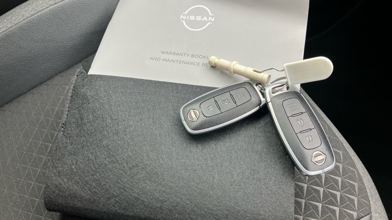 Nissan Juke 1.0 DiG-T N-Connecta 5dr Petrol Hatchback